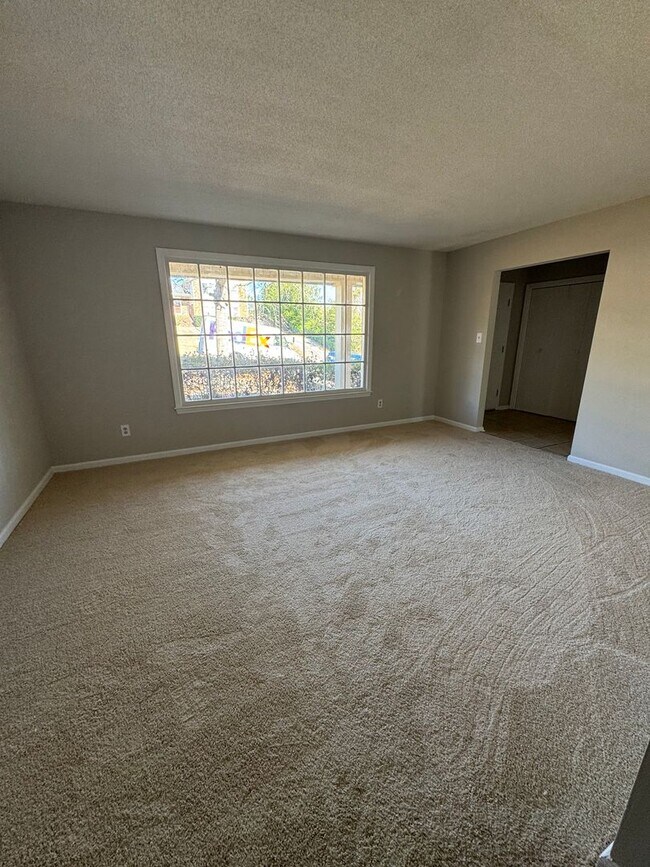 Building Photo - Located in the Heart of Evans