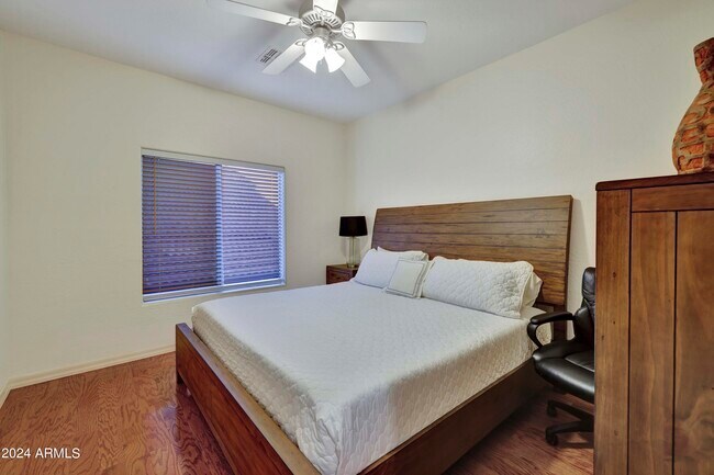 Building Photo - 7687 E Pozos Dr