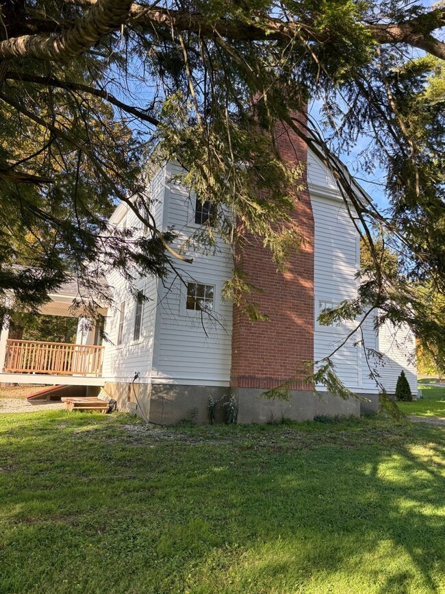 Building Photo - LUXURY 2BR Lenox, ALL Utilities included!