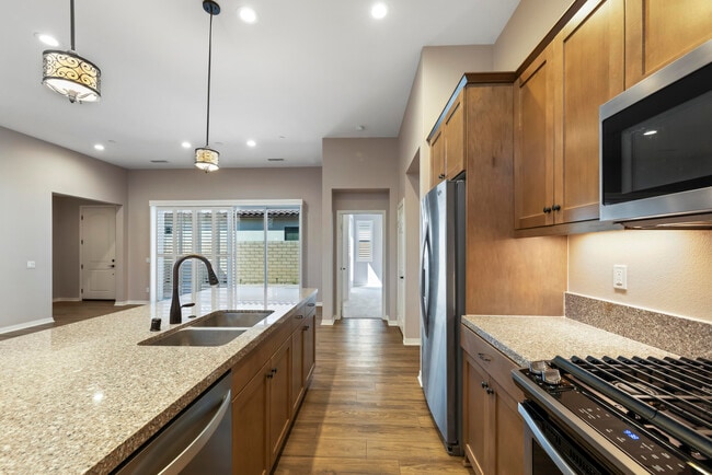 Building Photo - 78918 Adesso Way