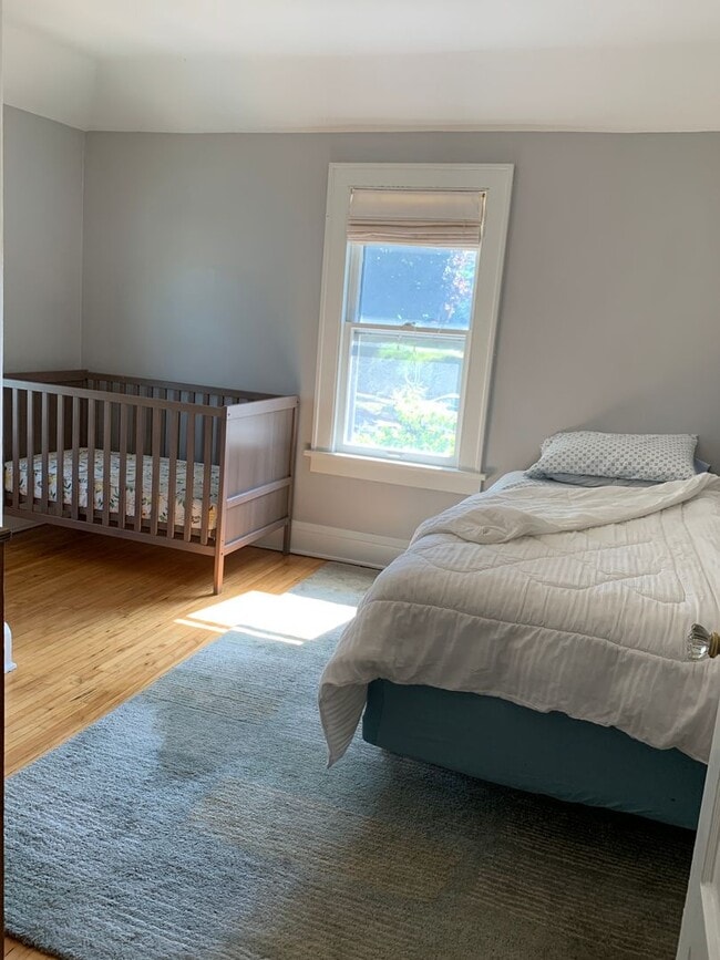 Building Photo - NORTHEAST HOME FOR RENT
