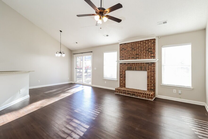 Building Photo - 13113 Peacock Ln