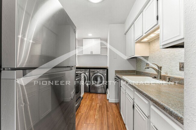 Building Photo - 6975 Mariposa St