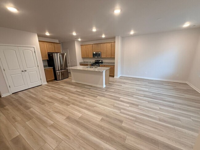 Building Photo - New 2026 3-Bedroom Townhome in Kinston Near HUB