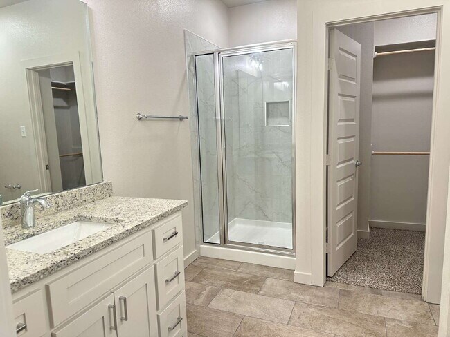 Building Photo - Brand new townhomes in Frenship ISD!