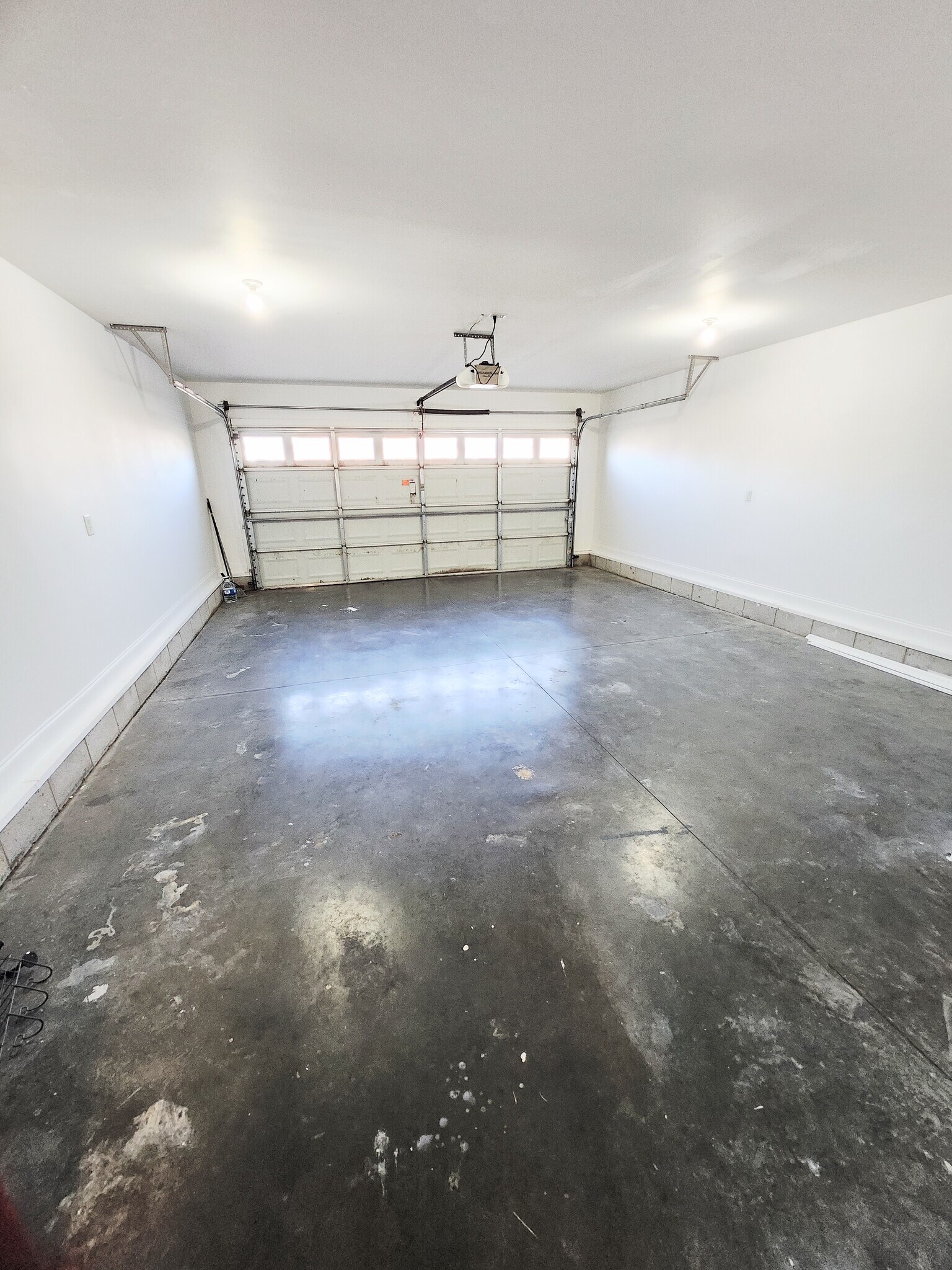 Building Photo - 420 Nathan St