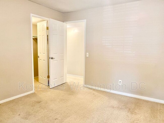 Building Photo - 17405 Pipers Way