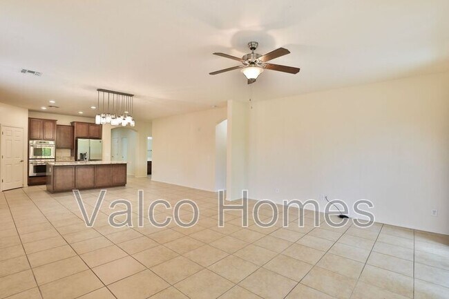 Building Photo - 7688 W Redbird Rd