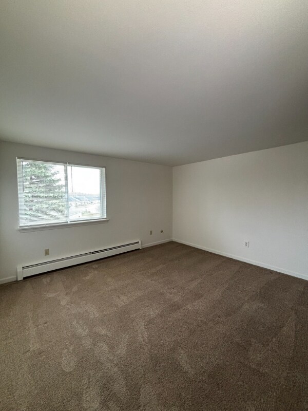 Building Photo - 110 Losson Rd