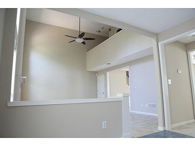 Building Photo - 230 Waltham Ct