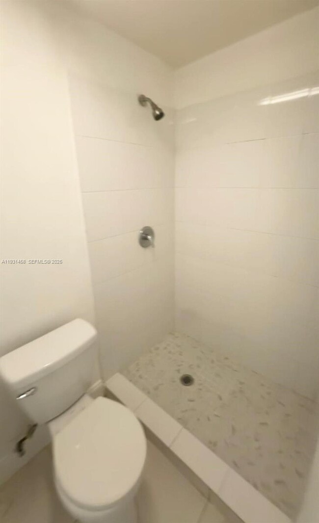 Building Photo - 785 NW 76th St