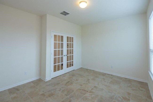 Building Photo - 1711 Clifton Hills Ln