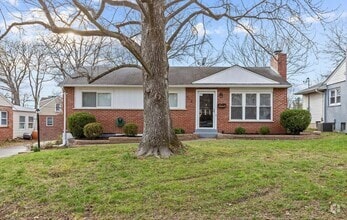 Building Photo - 713 Huntwood Ln