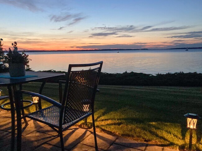 Building Photo - 38 Pebble Beach Rd