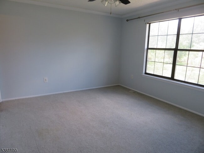 Building Photo - 107 Fisher Dr