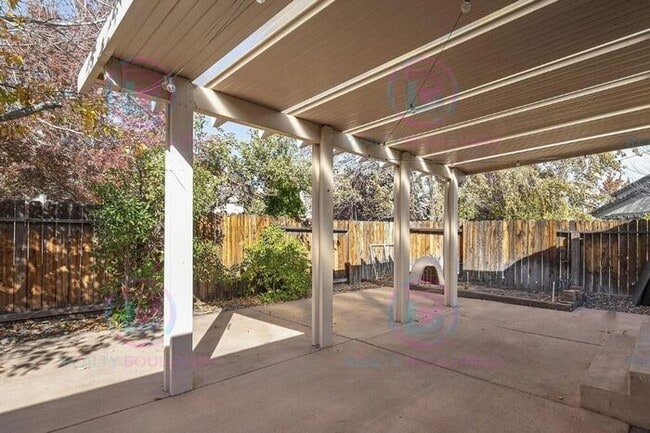 Building Photo - Spacious 4-Bedroom Home in Rosewood Lakes with Resort-Style Community Amenities