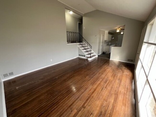 Building Photo - 3 BR 1.5 BA split-level with attached 1 car garage- OPEN HOUSE THIS SATURDAY