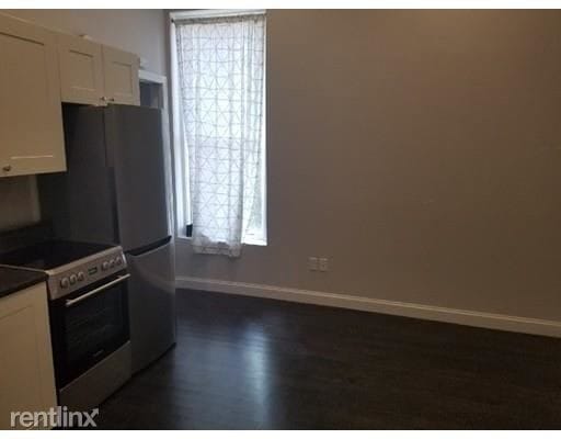 Building Photo - 1 br, 1 bath  - 62 W Rutland Sq 4