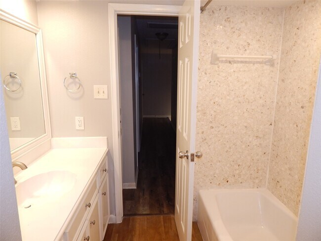 Building Photo - 22430 S Rebecca Burwell Ln