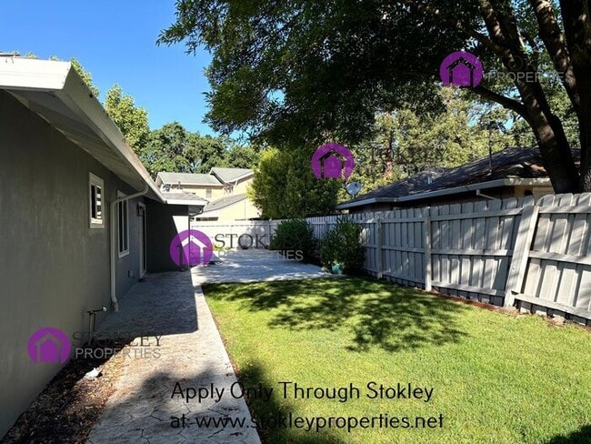 Building Photo - 276 Jennifer Way