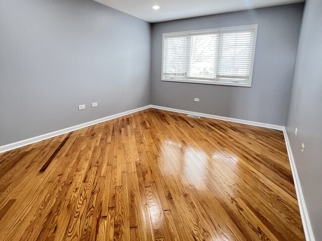 Building Photo - 123 Iliad Dr