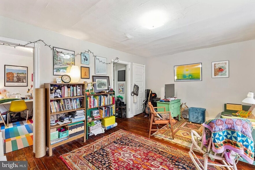 Building Photo - 4819 Walton Ave