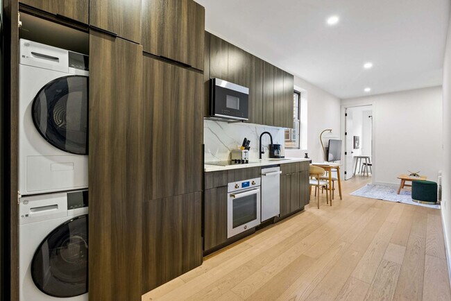 Building Photo - 311 Eckford St