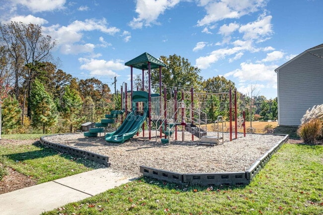 Building Photo - 10759 Adair Wds Dr