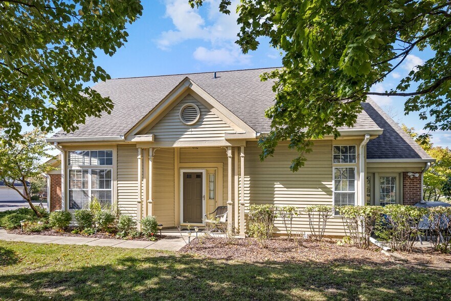 Building Photo - 2344 County Farm Ln