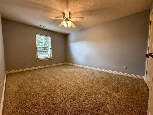 Building Photo - 1271 Coventry Ln