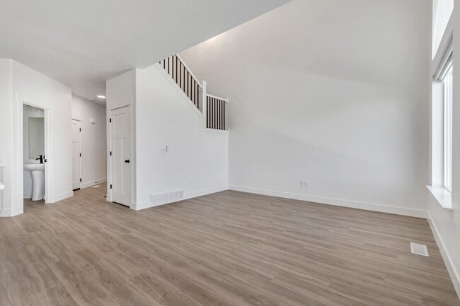 Building Photo - 2698 Blue Dawn Ln