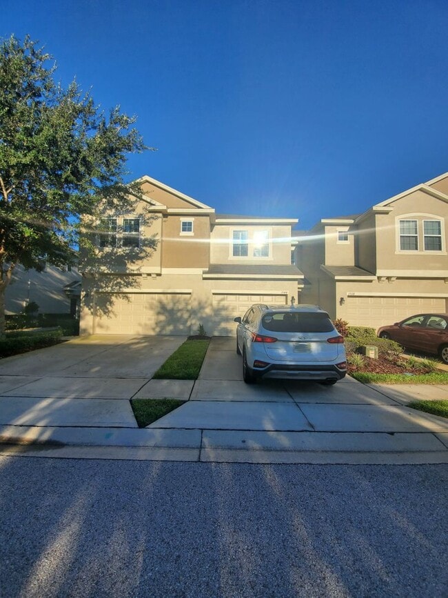 Building Photo - Arborview Park Townhouse close to UCF located in Oviedo (2 bed /2 1/2 bath)