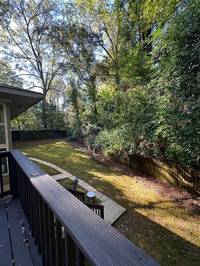 Building Photo - Cherokee Hills