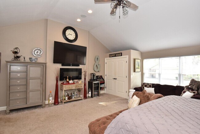 Building Photo - N63W29834 Woodfield Ct