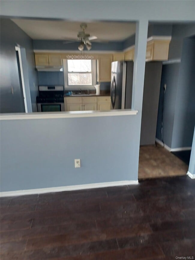 Building Photo - 1 Nicholas Ave