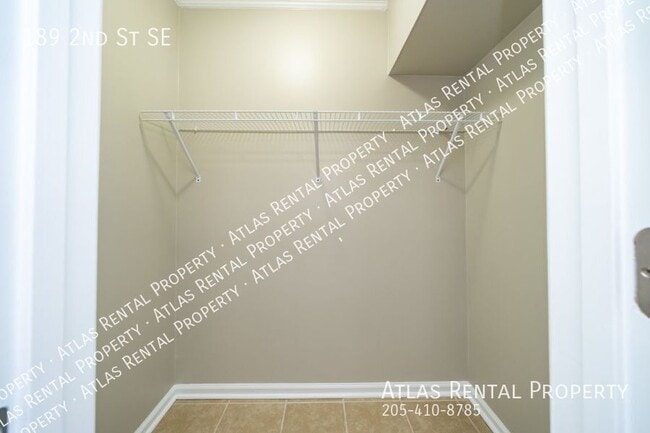 Building Photo - 189 2nd St SE