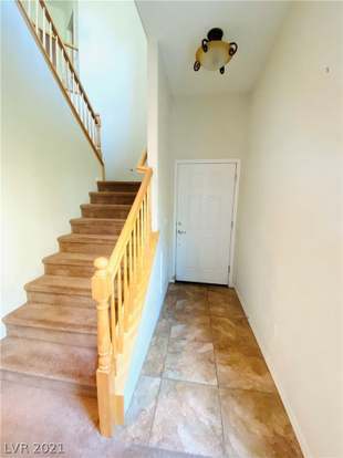 Building Photo - 348 Hanbury Manor Ln