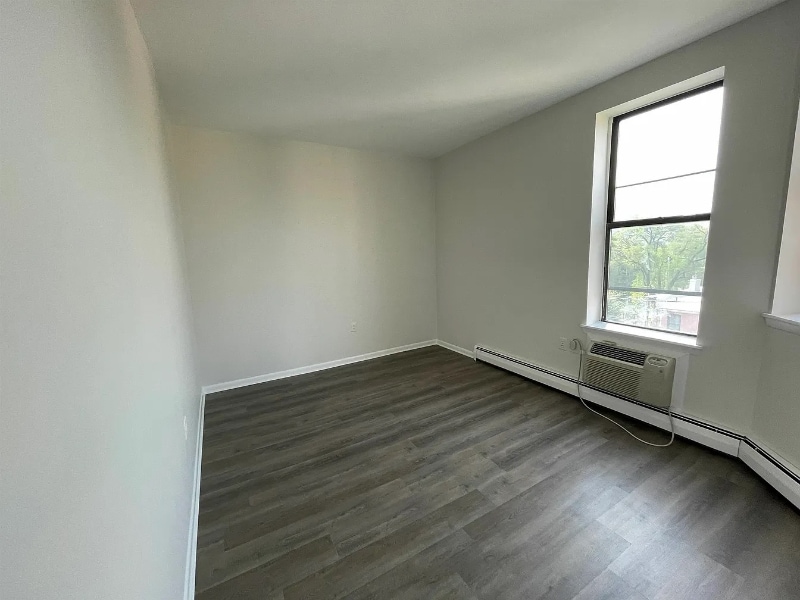 Building Photo - 2613 Bergenline Ave