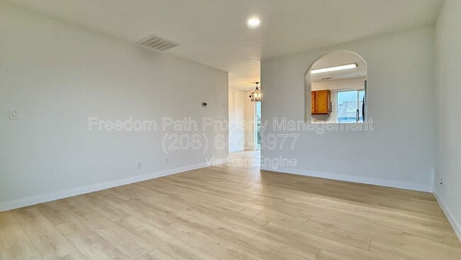 Building Photo - 3656 W Furcula Dr