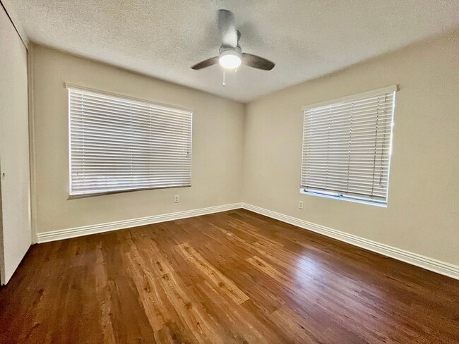 Building Photo - 7555 Linda Vista Rd