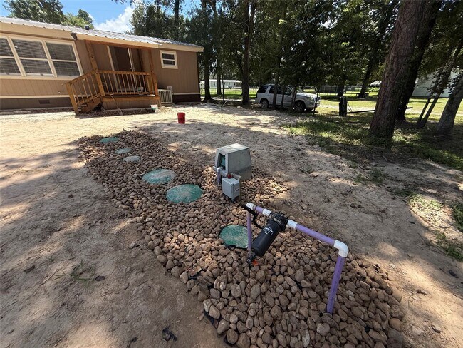Building Photo - 16767 Oak Knoll Dr