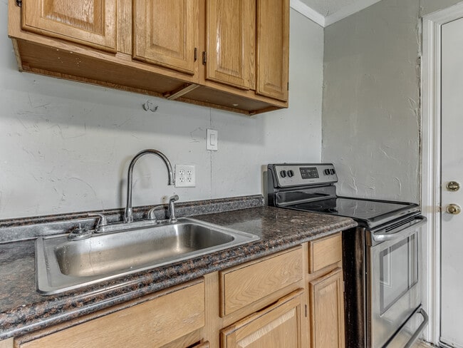 Building Photo - 4308 NW 23rd St