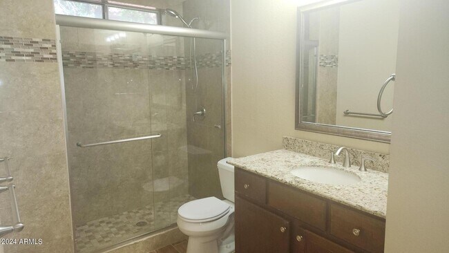 Building Photo - 1683 W Carla Vista Dr