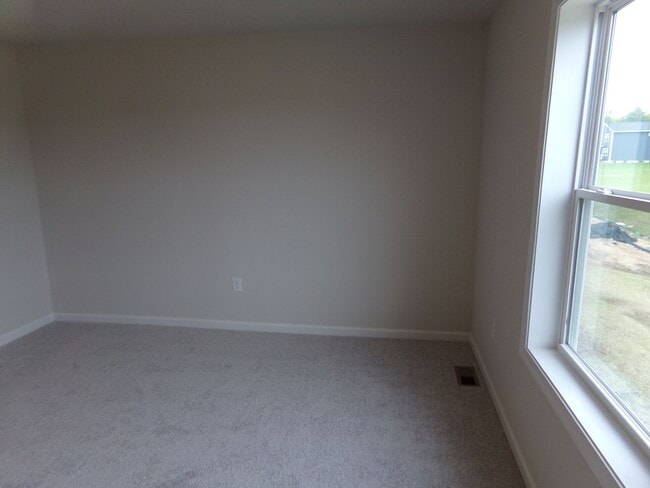 Building Photo - 3 bedroom, 2.5 Bathroom Townhouse in Gray's Pointe Neighborhood