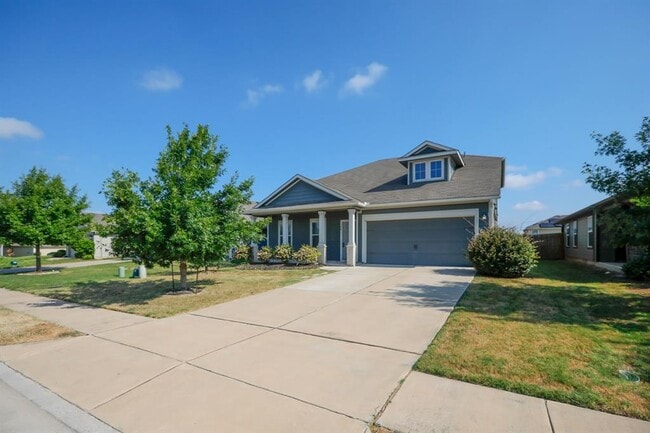 Building Photo - 104 Navidad River Dr
