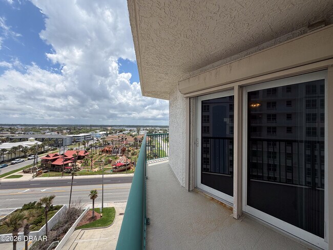 Building Photo - 2055 S Atlantic Ave