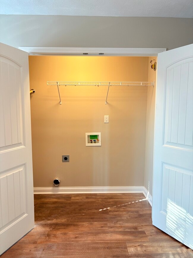 Building Photo - 336 Walnut Creek Dr