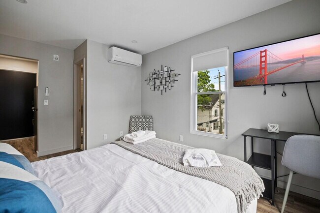 Building Photo - 154 NY-211