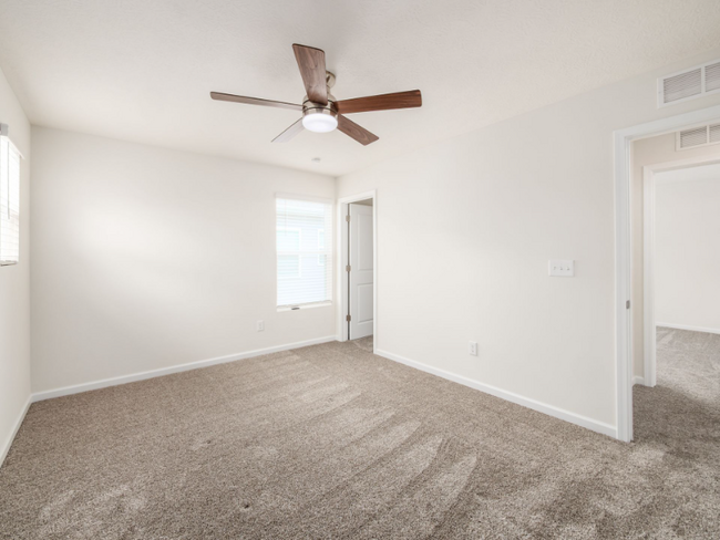 Building Photo - 2235 Acorn Ln