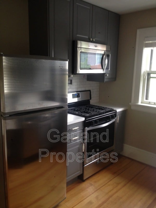 Building Photo - 356 Walnut Ave SW